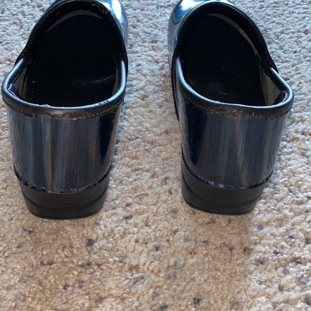 Shoes - Picture 5 of 8
